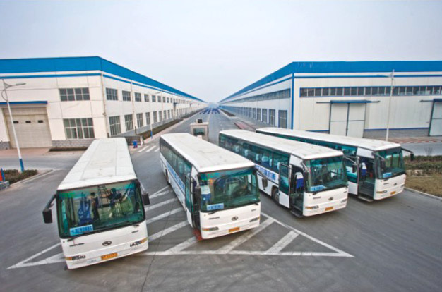 廠區(qū)通勤車(chē)集合